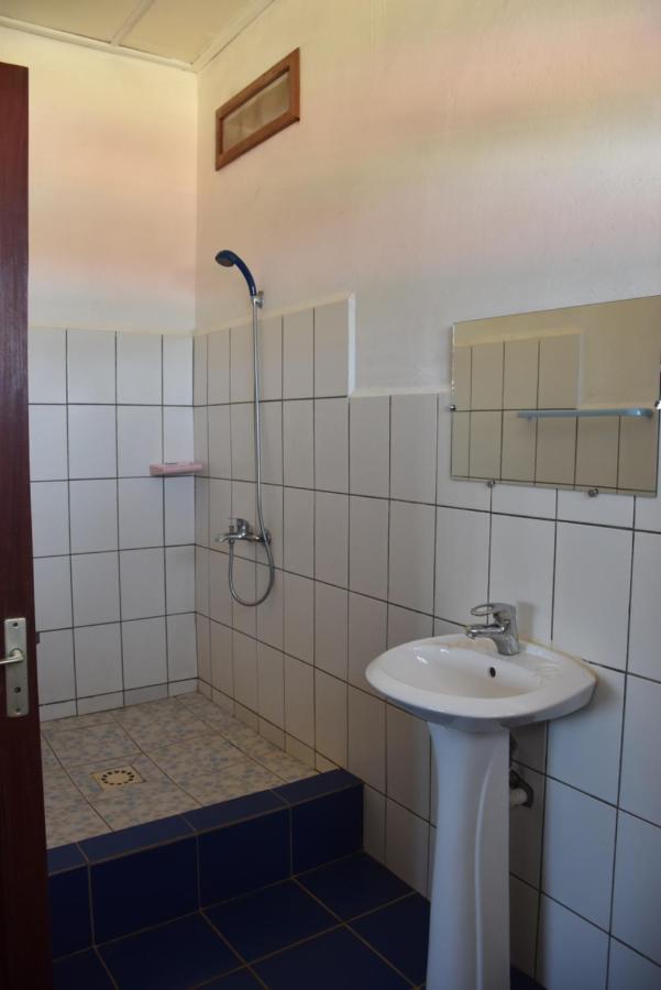 Centre Lucien Botovasoa Bed & Breakfast Antsiranana Exterior foto
